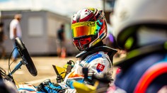 Zaujal aj Hamiltona, 14-ročný Slovák má potenciál ísť do F1. Formula ho chce okamžite, chýba jediná vec (rozhovor)