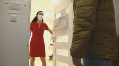 Všeobecní lekári už majú toho dosť. Okrem kontroly pacientov riešia aj previerky polície