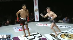 VIDEO: Zápasník si pomýlil súboj s tanečnou súťažou. Zákonite prišiel tvrdý trest