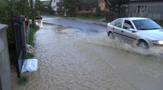 Zábery zo záplav: Okolie Považskej Bystrice skončilo pod vodou