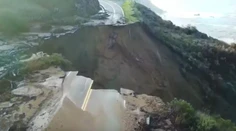VIDEO: Časť ikonickej diaľnice v Kalifornii sa zrútila do oceánu. Zostala po nej obrovská priepasť