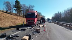 Dve dopravné nehody na dôležitom úseku: Zasahovali všetky záchranné zložky