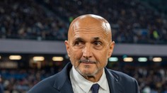 Bol hrdinom Lobotkovho mesta, teraz v ňom nie je vítaný. Pri návrate ďakoval, že ho chráni okno