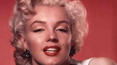 Nová kniha šokuje: S týmto mužom mala Marilyn sex krátko predtým, ako zaspievala prezidentovi Kennedymu