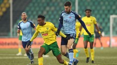 VIDEO: Slovan na úvod jarnej časti zdolal Žilinu jednoznačným rozdielom. Belasí kopali dve penalty