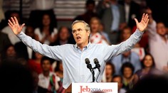 Do boja o prezidentské kreslo vstúpil Jeb Bush