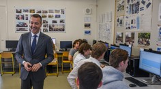 Najväčšia digitalizácia škôl v histórii Slovenska. Prvá technika už dorazila do škôl