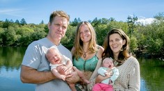 Jonathan má dve manželky a má s nimi dve deti. Cítia sa normálne