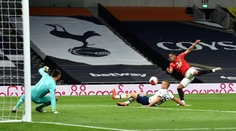 Tottenham v šlágri kola remízoval s Manchestrom United, Norwich prehral so Southamptonom