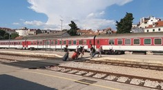 Na železnici sa začala dovolenková sezóna. Z Bratislavy vyrazil prvý vlak k Jadranu