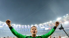 Neuer podpísal s Bayernom novú zmluvu, koľko pobudne v Mníchove?