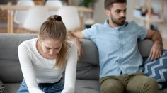 Emočná alebo fyzická. Nevera nemusí byť koniec vzťahu, tvrdí psychológ