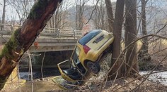 Havarovaný vrak nemá kto odpratať. Majiteľ auto predal, no nestihol ho prepísať