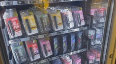 Deti začali vo veľkom užívať novú legálnu drogu. Kúpia si ju bez problémov v nákupných centrách