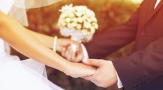 Slobodné a bezdetné ženy sú šťastnejšie ako tie vydaté a s deťmi