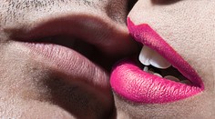 Varovanie od WHO: Ústnym uspokojovaním sa šíri nebezpečná infekcia. Liek neexistuje