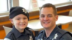 Policajti, hasiči aj záchranári splnili posledné želanie umierajúceho chlapca (7)