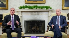 Biden a McCarthy nedosiahli dohodu o zvýšení dlhového stropu