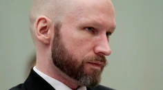 Najvyšší súd zamietol Breivikovu sťažnosť na porušovanie práv
