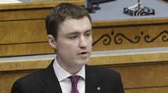 Predstavujeme vám najmladšieho premiéra v EÚ