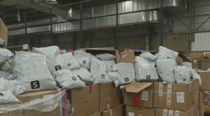 Francúzi vyhlásili vojnu čínskemu gigantu. Colníci prehľadávajú státisíce balíčkov a online objednávky pozastavili