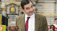 Mr. Bean zomrel. Takéto správy kolujú internetom