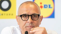 Francesco Calzona zarába kráľovsky. Pozrite si platy reprezentačných trénerov Slovenska
