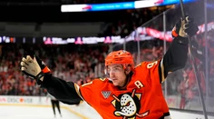 Minnesota a Anaheim postúpili do druhého kola play off NHL