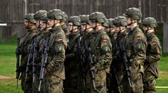 Nemecko schválilo nové pravidlá odvodu do armády. Študenti vo veľkých mestách protestujú