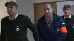Otec, ktorý odpojil syna od prístrojov, sa zatiaľ na slobodu nedostane
