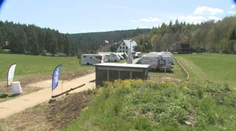 Turisti už nemusia kempovať nadivoko. V Slovenskom raji otvorili prvý autokemping