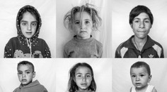 Na Facebooku ľudia zdieľajú čiernobiele fotky detí. O čo ide v kampani?