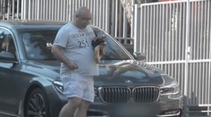 Muž, ktorý sa hrá na milionára, vraj roky okráda ľudí. Dokonca chcel kúpiť aj našu televíziu