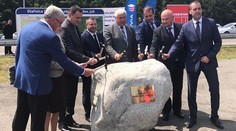 Dnes začali stavať úsek diaľnice, ktorý výrazne skráti cestu autom do Košíc