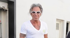 Totálna pohroma. Mickey Rourke ako prízrak z inej planéty
