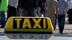 Nitrianski policajti odhalili zdrogovaného taxikára. Drogy mal aj v aute
