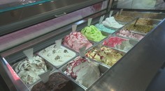 Zmrzlinárne na juhu Slovenska už otvorili.  V ponuke nechýba príchuť, ktorá valcuje internet