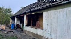Požiar neďaleko Komárna si vyžiadal život dvoch ľudí. Prečo dom horel, je zatiaľ záhadou