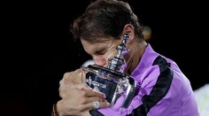 Nadal zdolal v dráme Medvedeva a získal 19. grandslamový titul