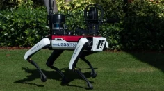 Na stráženie Trumpa nasadili robotického psa. „Spot“ nie je miláčik, ale nebezpečný stroj