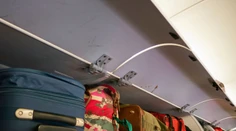 Známa letecká spoločnosť obmedzuje príručnú batožinu. Zadarmo už len minibatoh menší než v Ryanairi