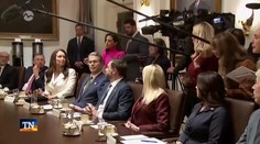 Hormuzský prieliv naďalej paralyzovaný