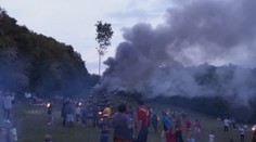 Tradičné zapálenie Vatry SNP spôsobilo kontroverziu: Ľudia cítili zápach pneumatiky