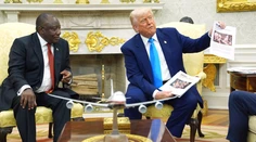 Zarážajúci prešľap Trumpa. Zábery, ktoré mali dokazovať genocídu belochov v JAR, vznikli v Kongu