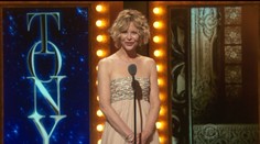 Kedysi krásna žena, dnes vyzerá ako vlastná karikatúra