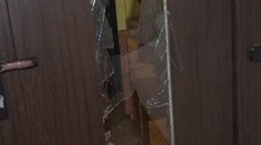 Muža v Piešťanoch skoro zabili bezpečnostné dvere. Zastavili hasičov