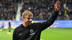 Dobyl pohárovú Európu, v piatej lige napadol fanúšika. Hriešnik sa po škandáloch vracia na najvyššiu úroveň