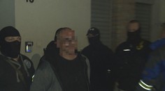 Ďalšia policajná razia kvôli drogám. V putách skončil aj podnikateľ z Piešťan