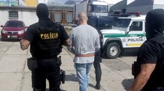 Údajného člena bankomatovej mafie previezli z Česka na Slovensko