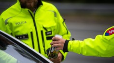 Vodič v Bardejove mal v dychu 3,6 promile. Spôsobil dopravnú nehodu